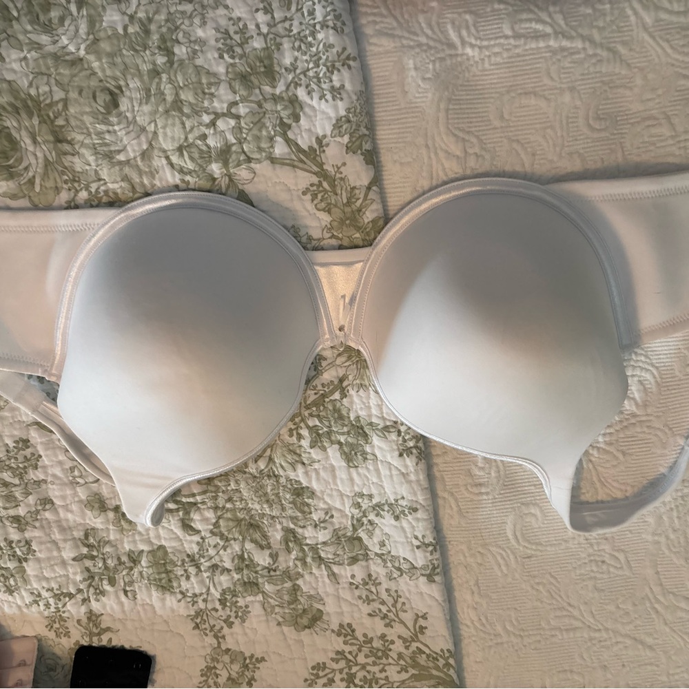 Vanity Fair White Strapless Molded T-Shirt Bra